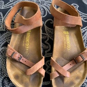 Birkenstock sandal, wrap around ankle, euro 40, toe strap and ankle strap